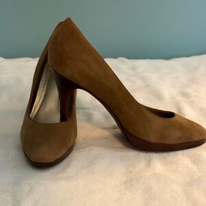 Ann Taylor Women's Tan Suede High Heel Pumps